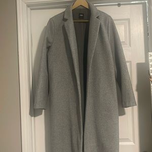 Grey button less coat - XL